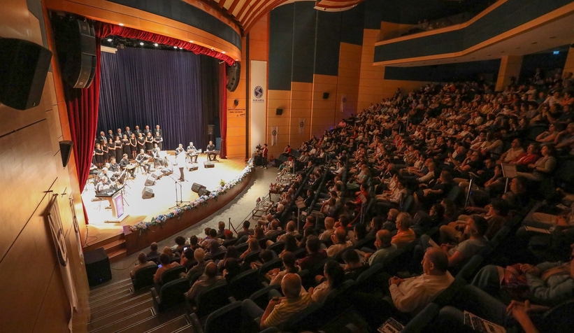 Sakarya Ticaret ve Sanayi Odası sanatseverlere keyifli bir gece yaşattı