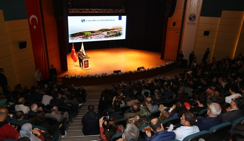Sakarya Üniversitesince düzenlenen SAÜFEST kapılarını açtı