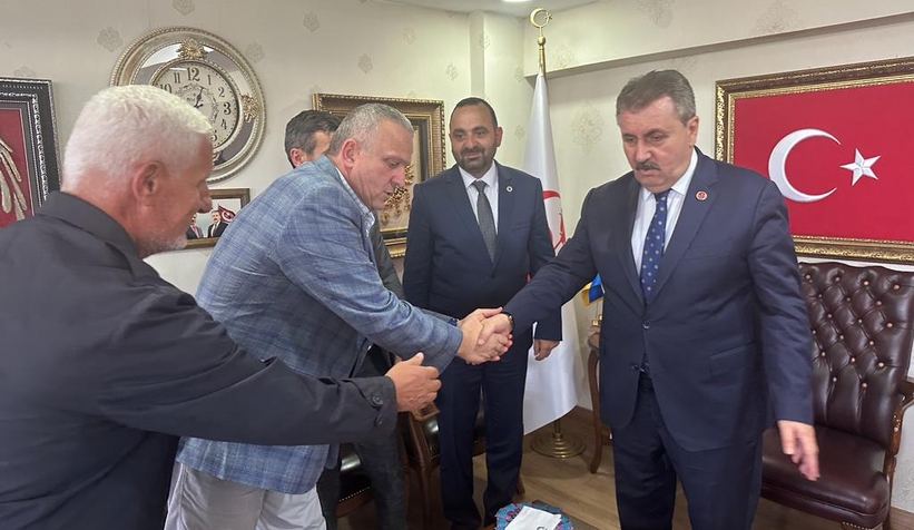 Sakarya Vakfıkebir Derneği BBP Liderini Ziyaret Etti