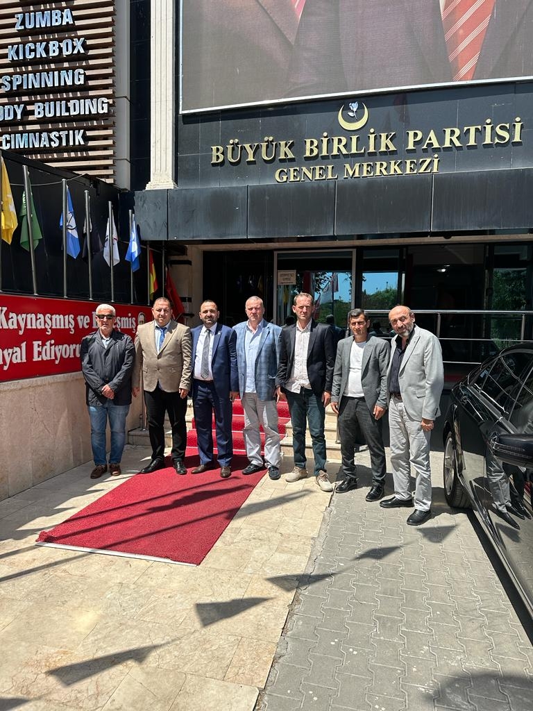 Sakarya Vakfıkebir Derneği BBP Liderini Ziyaret Etti