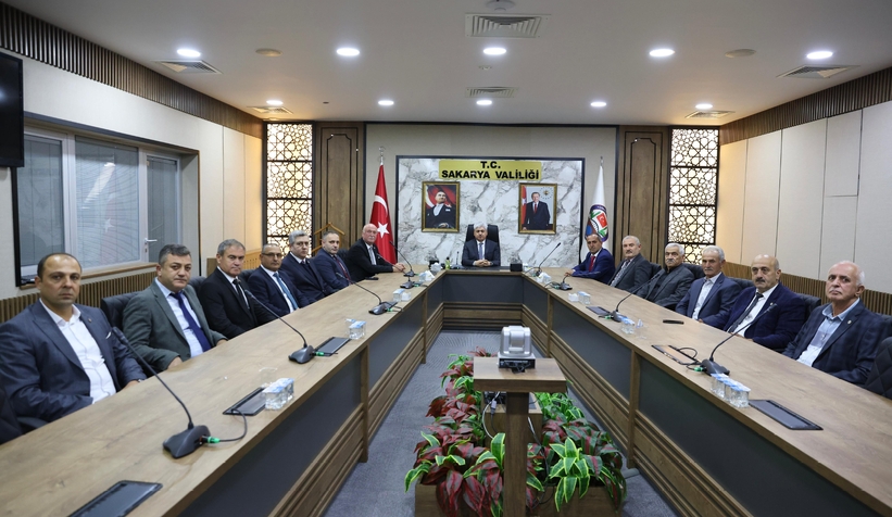 sakarya-ziraat-odalari-vali-doganla-bir-araya-geldic3r6r1g2ms
