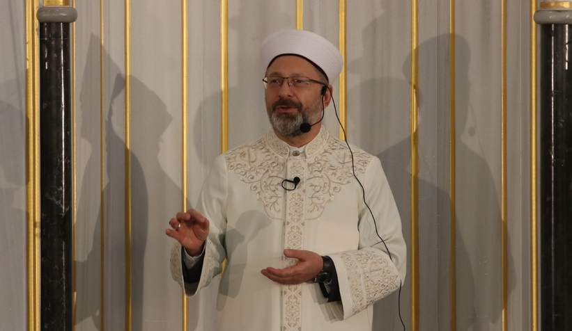 Sakarya’da bayram namazı kıldırdı