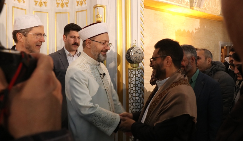 Sakarya’da bayram namazı kıldırdı