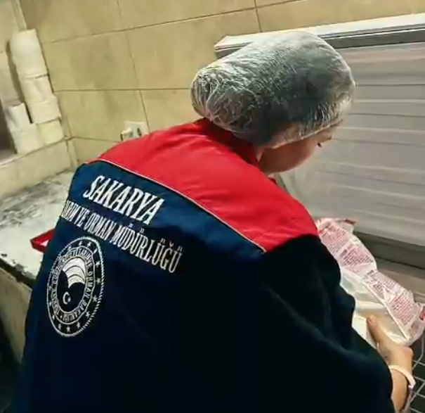 sakaryada-gida-denetimleri-hafta-sonu-da-hiz-kesmedidhfyuw5ham