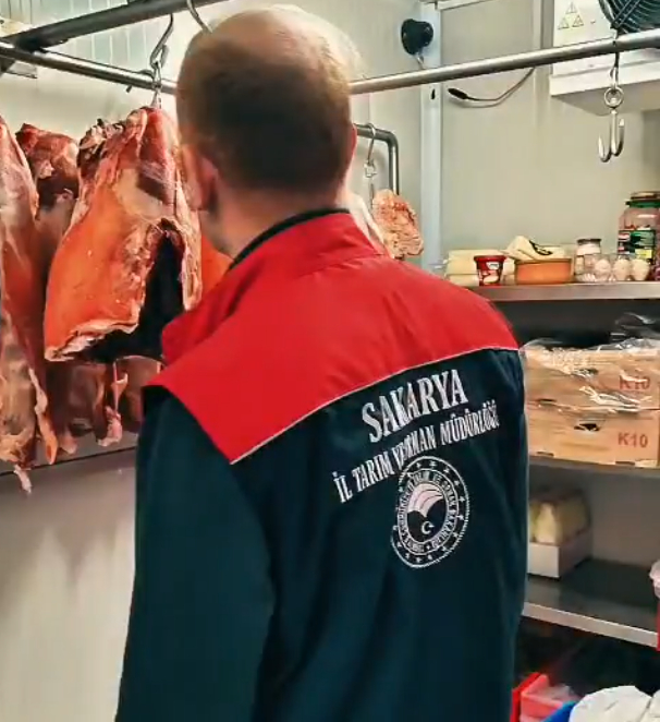 sakaryada-gida-denetimleri-hafta-sonu-da-hiz-kesmedidhfyuw5ham
