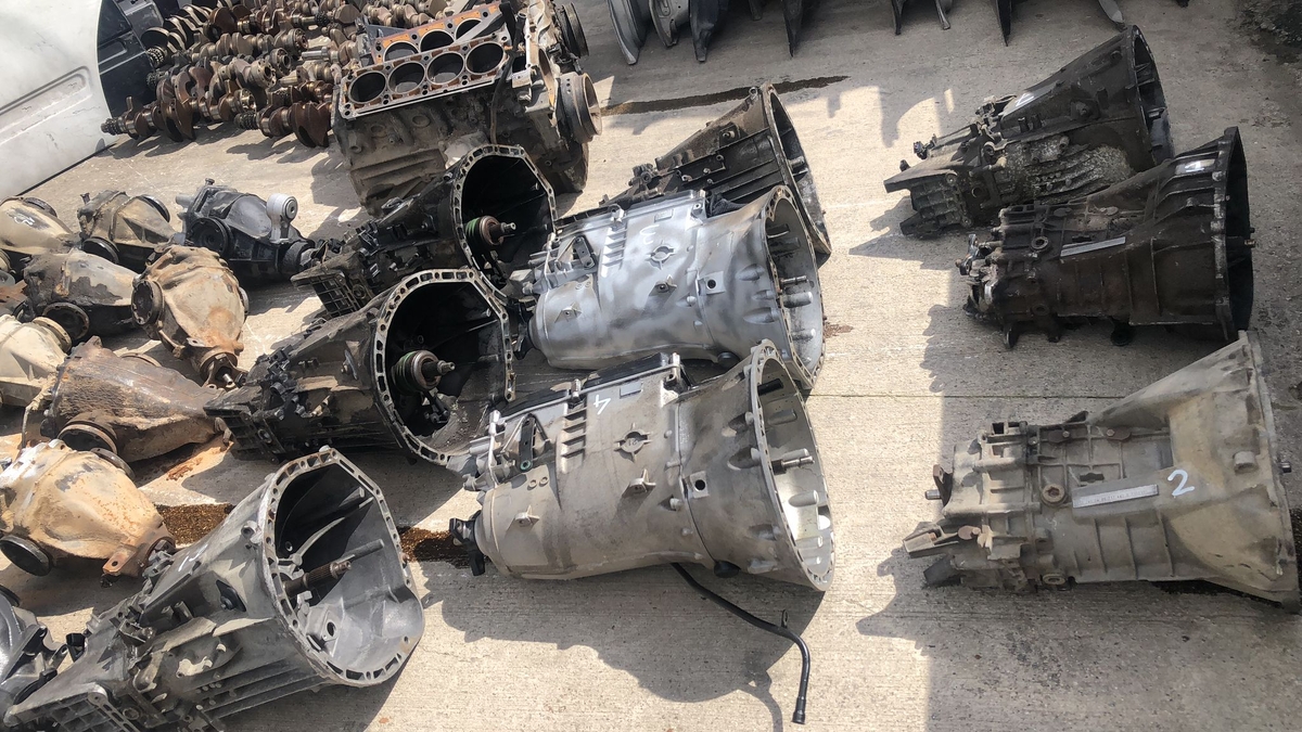 Sakarya’da kaçak oto parça operasyonu