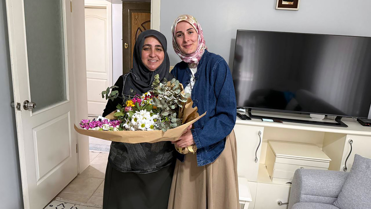 Sakarya’da şehit annelerine duygu yüklü anneler günü kutlaması
