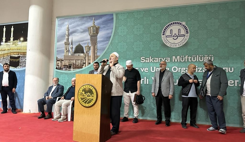 sakaryada-umre-kafilesi-dualarla-ugurlandiofdhb2rrvy