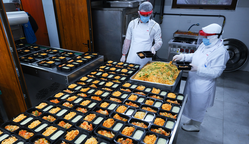 Sakarya’da yüzlere tebessüm olan en lezzetli yemekler bu kazanda pişiyor