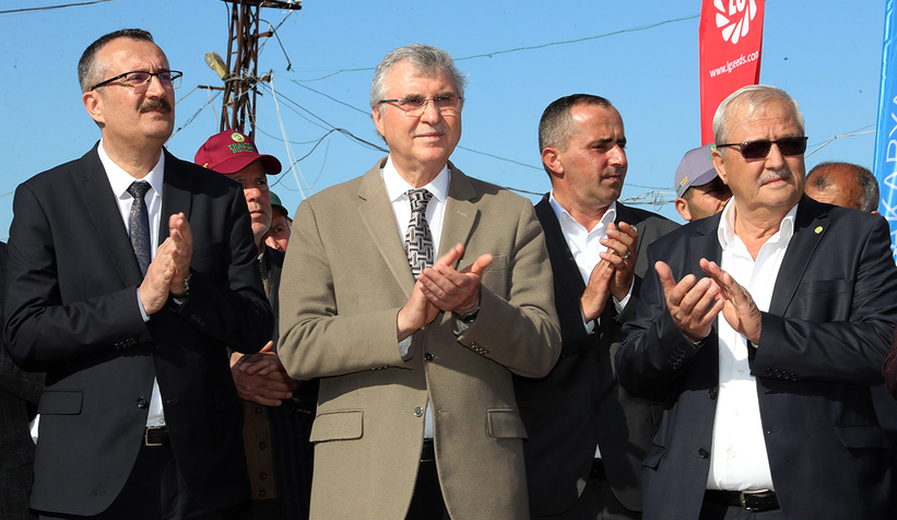 sakaryali-ciftcilere-yaglik-aycicegi-tohumu-dagitildievg4uuzhnt