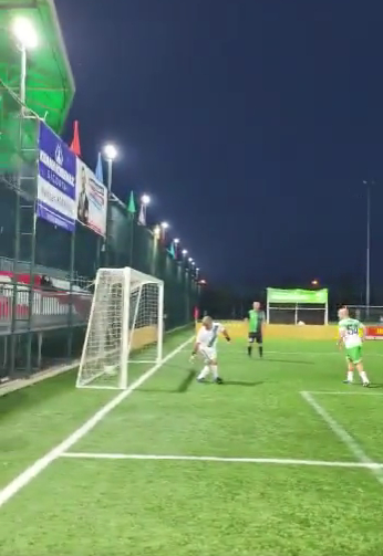 Sakaryalı siyasetçiler dostluk maçı yaptı