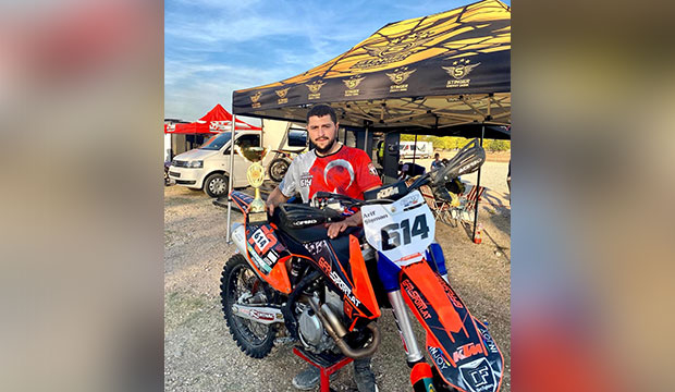 Sakaryalı sporcudan Motokros Şampiyonası'nda ikincilik