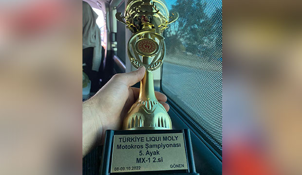 Sakaryalı sporcudan Motokros Şampiyonası'nda ikincilik