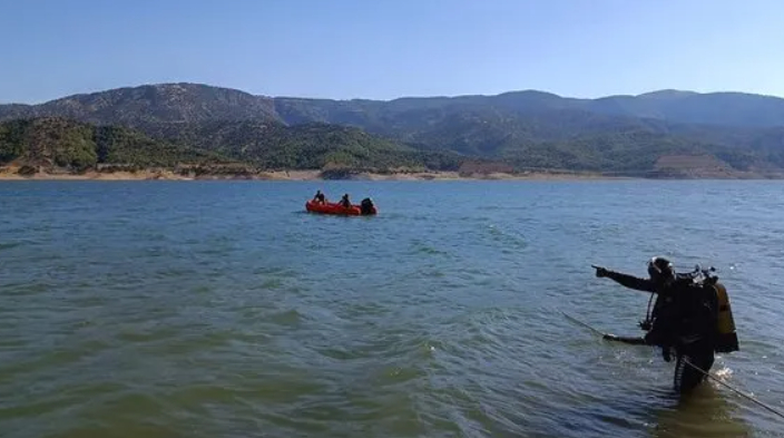 sakaryali-yasli-adamin-cesedi-barajda-bulunduse54egnodz