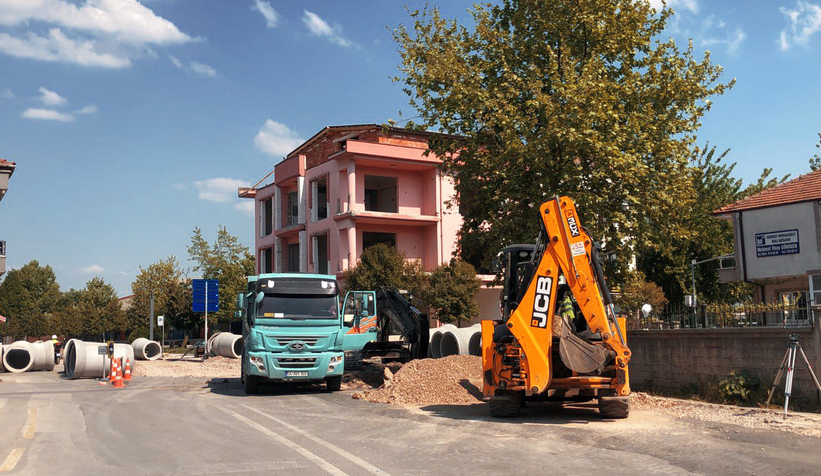 sakaryanin-altyapi-agi-sehrin-merkezinde-genisliyorve5ns1rusf
