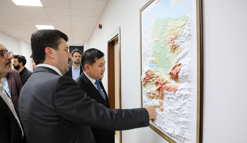 sakaryanin-kazakistan-ile-baglari-gucleniyordmvjtwrlrl