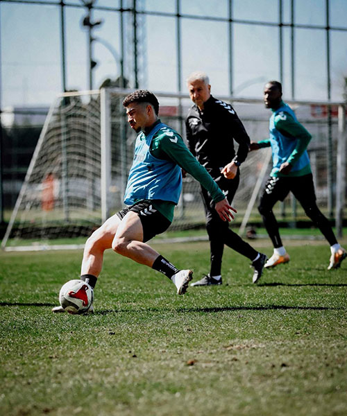 Sakaryaspor 3 puan peşinde