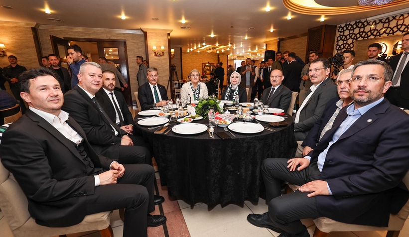 sakaryaspor-a-destek-gecesinde-20-milyon-liradan-fazla-para-toplandisvj1n2ornk