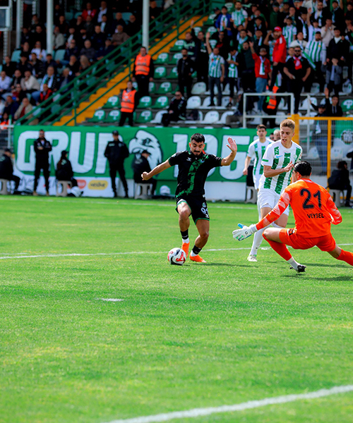 Sakaryaspor'a kritik maçı kaybetti