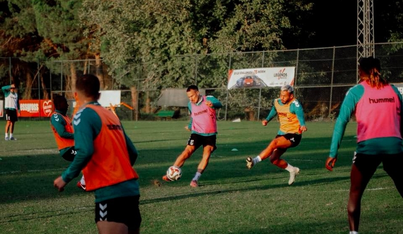 sakaryaspor-adana-demirspor-hazirliklarini-cfit-idmanla-surduruyora3rxnwvwnw