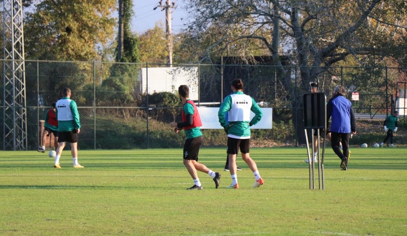 sakaryaspor-caykur-rizespor-mesaisinder09ezlr5ee