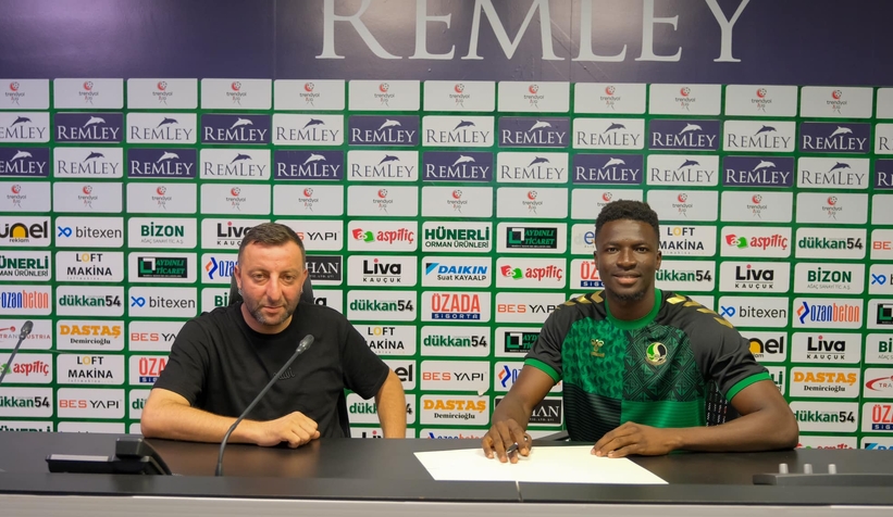 sakaryaspor-da-abdel-zagre-imzayi-attiq21lowe2th