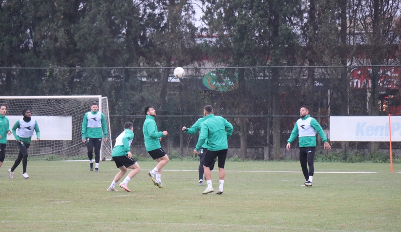 Sakaryaspor da Ankaraspor mesaisi sürüyor