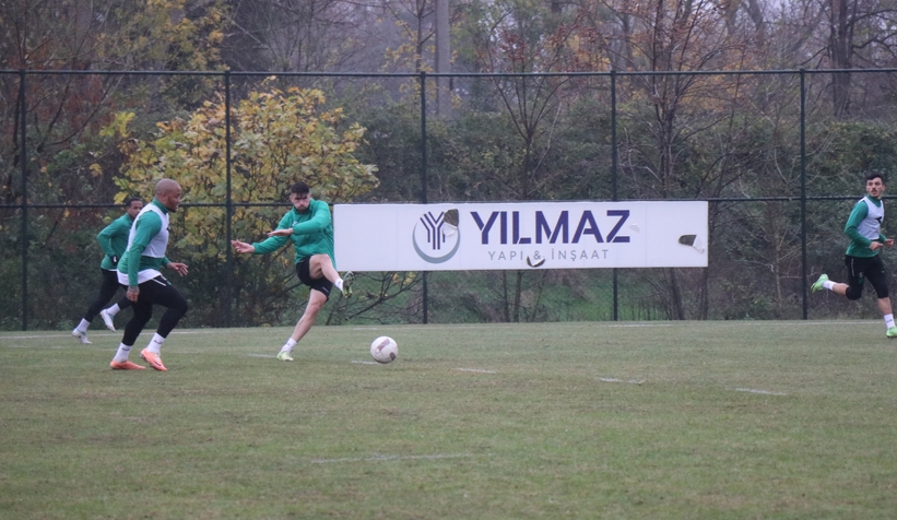 Sakaryaspor da Ankaraspor mesaisi sürüyor