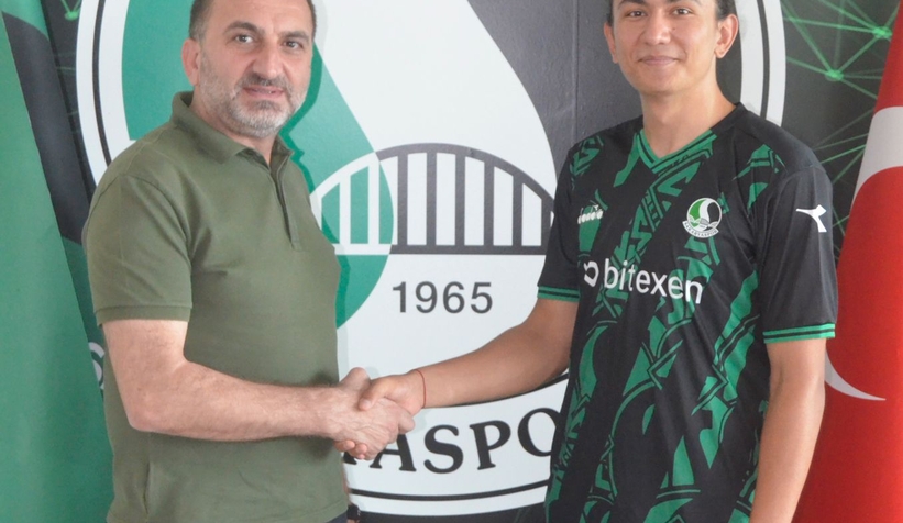 Sakaryaspor'da bir transfer daha!