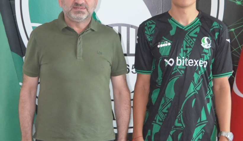 Sakaryaspor'da bir transfer daha!