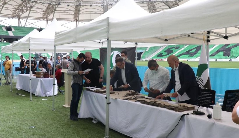sakaryaspor-da-cumhur-genc-donemic2zwmzfrr2