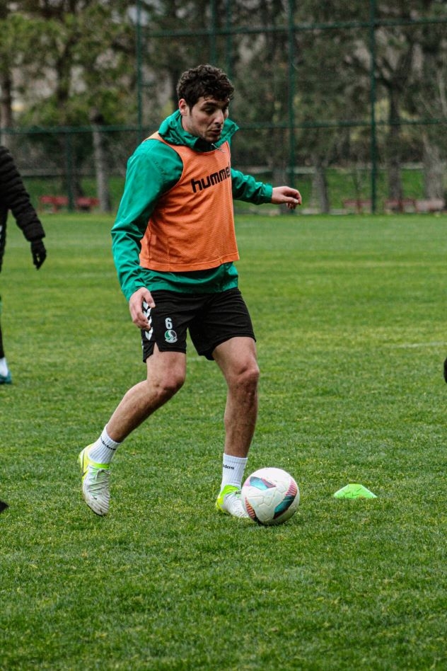 sakaryaspor-da-kecioren-hazirliklariestyrfbvmd