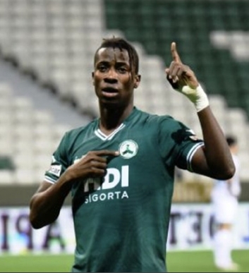 Sakaryaspor'da yabancı harekatı