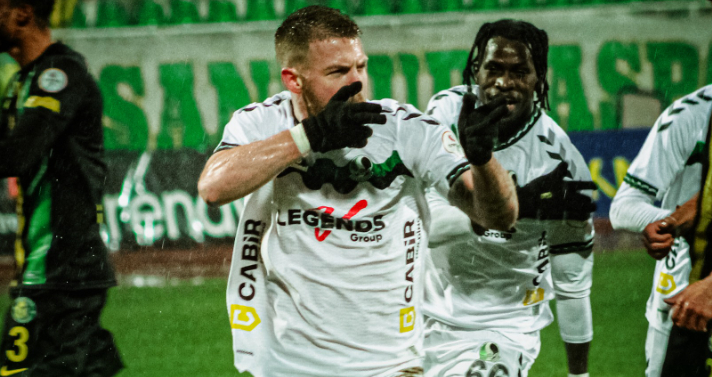 sakaryaspor-devre-arasi-transfer-doneminde-kadrosuna-kattigi-sirp-forvet-ognjen-ozegovic-ile-yollarini-ayirdin3yyeurxbj