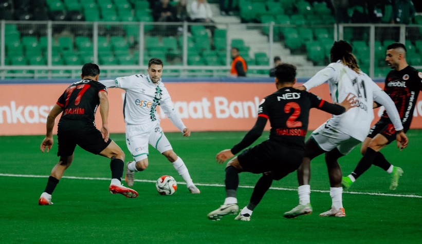 sakaryaspor-evinde-dagildi-kupadan-elendismzzuzhevx