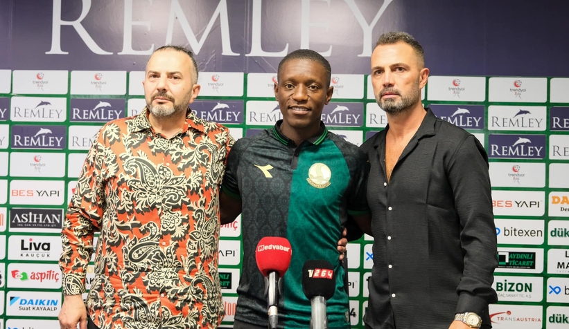 sakaryaspor-fildisili-oyuncuyu-transfer-ettiavbvefv6dg