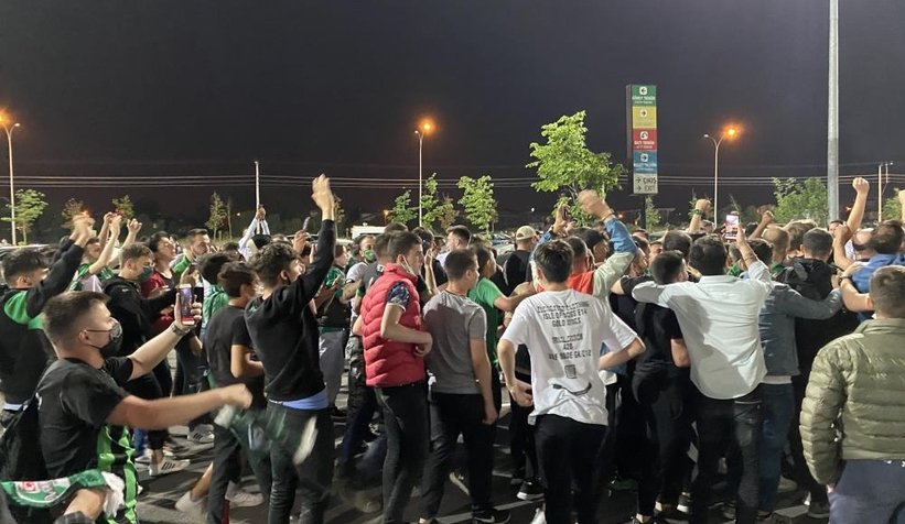 Sakaryaspor finale çıktı, taraftar coştu