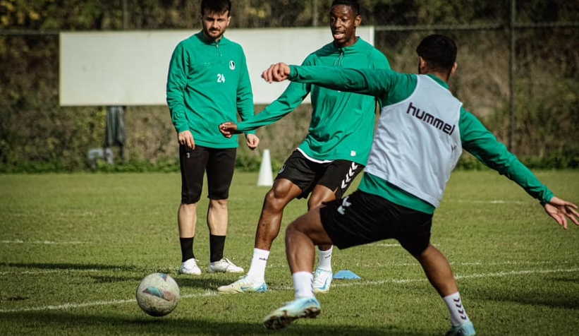 sakaryaspor-gaziantep-yolcusun2vxyuvpwd