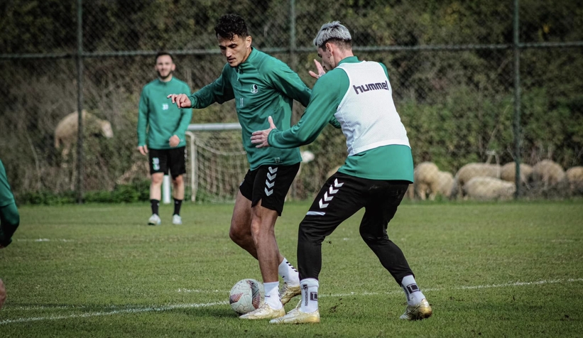 sakaryaspor-gaziantep-yolcusun2vxyuvpwd
