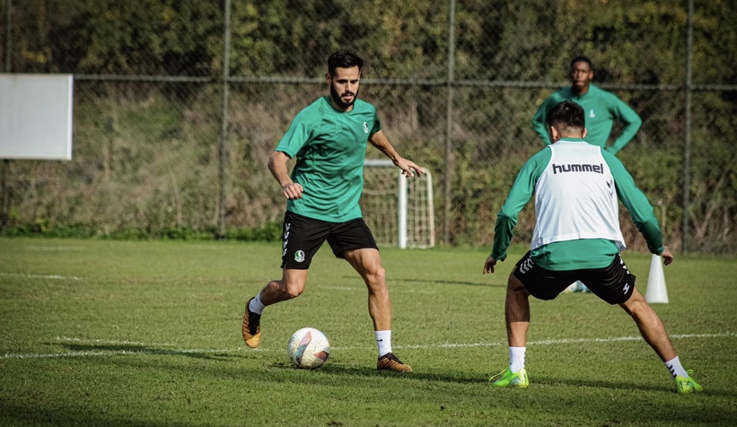 sakaryaspor-gaziantep-yolcusun2vxyuvpwd