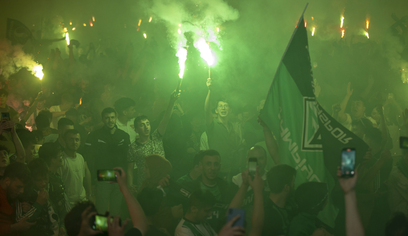 Sakaryaspor golü buldu; Meydanda büyük sevinç