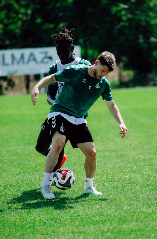 sakaryaspor-igdir-fk-hazirliklarini-surduruyorv2tlq3jzsk