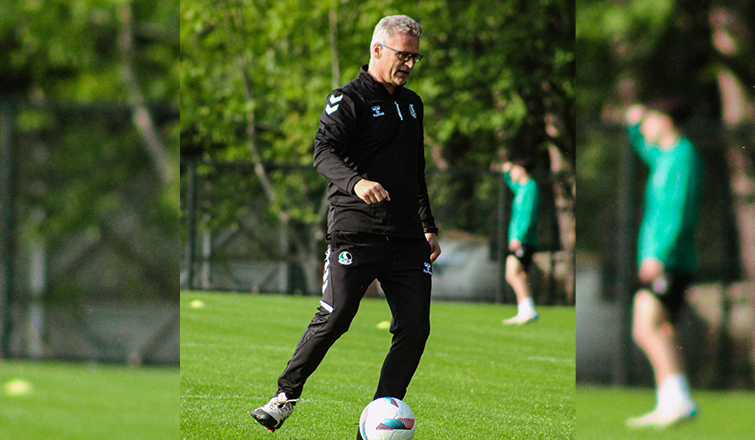 sakaryaspor-irfan-buz-donemi-basladid0k1y3hubw