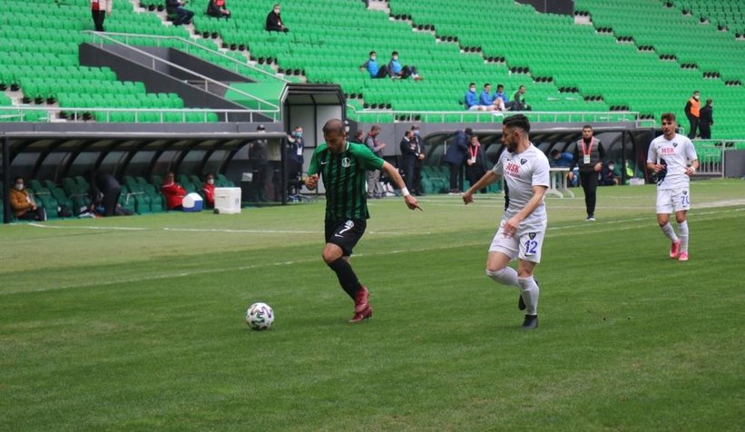 Sakaryaspor Karacabey'i tek golle geçti