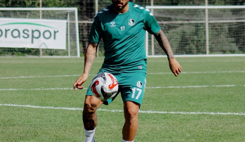 Sakaryaspor Katar ekibini 4-1 mağlup etti