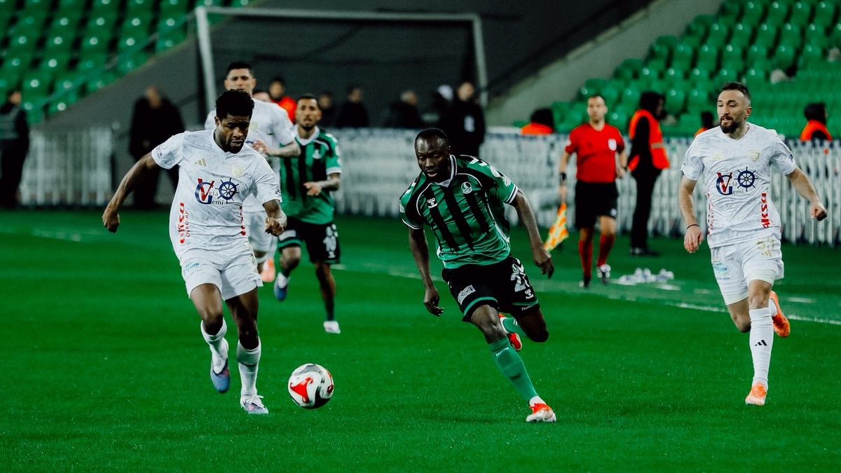 Sakaryaspor kazanmayı unuttu; Erzurum'a kaybettik