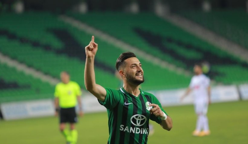 Finaldeyiz; Rakip ezeli Kocaelispor