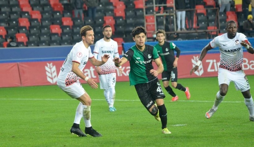 Sakaryaspor küllerinden doğuyor