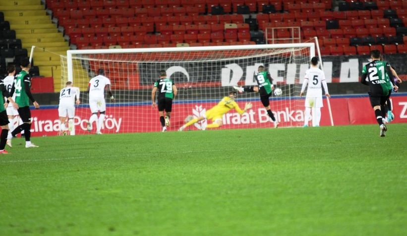 Sakaryaspor kupaya veda etti