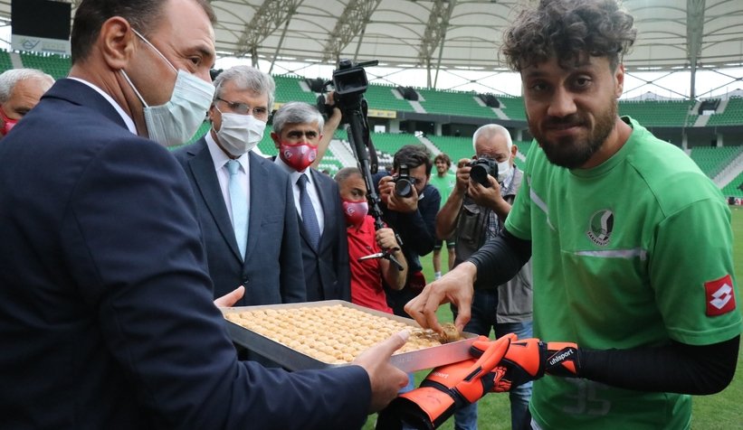 Sakaryaspor, Play-Off öncesi son idmanına çıktı